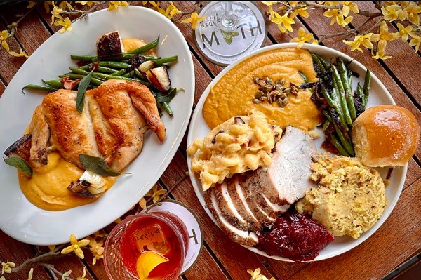 Is Pals Open on Thanksgiving