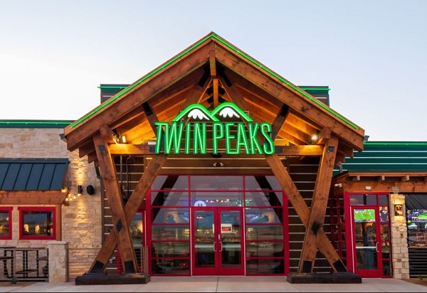 Twin Peaks Happy Hour