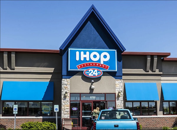 When Does IHOP Serve Lunch