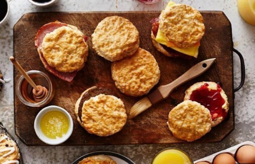 When Does Lunch Start at Bojangles