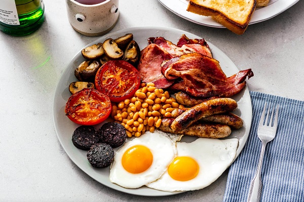 When Does Whata Stop Serving Breakfast
